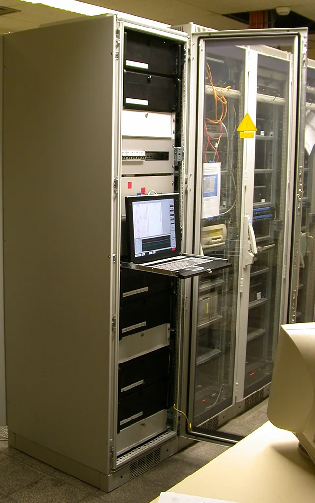 EBDS Engineering system cabinet - operator console